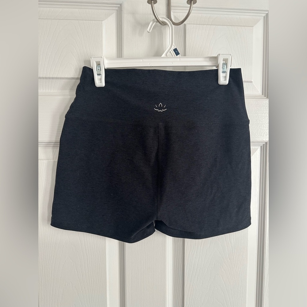 Beyond Yoga shorts